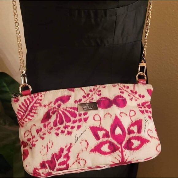 Authentic Gucci Mini Cosmetic Pouch on Chain - Picture 4 of 11